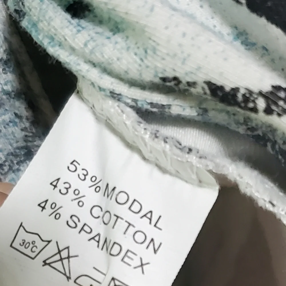 XL Bagutti Collection Women’s Blazer Jacket Abstract Animal Print Button Front - Picture 6 of 15